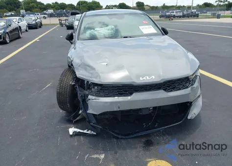 2024 Kia K5 Gt-Line z USA, uszkodzony, nr VIN 5XXG64J21RG266269